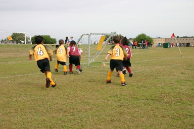 2006-10-Firecrackers-Soccer-37-Lauren-Audrey-Dax.JPG