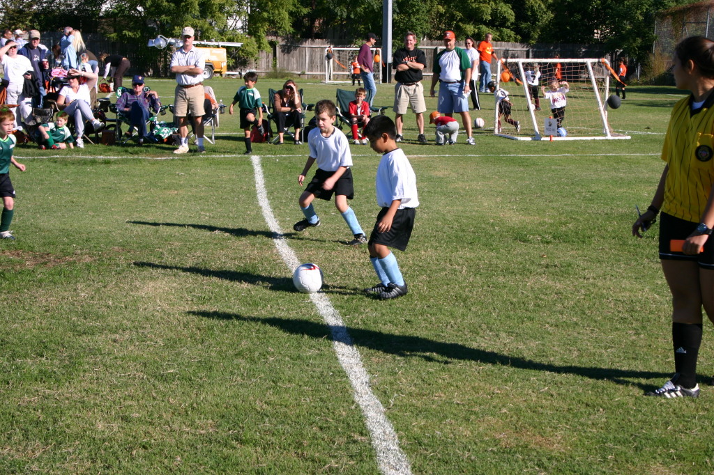 2006/10(October)/Soccer-TigerSharks-Chance/1024x768_2006-10-28-Chance-Soccer-3v3-tourney-12-Paul-Matthew.JPG