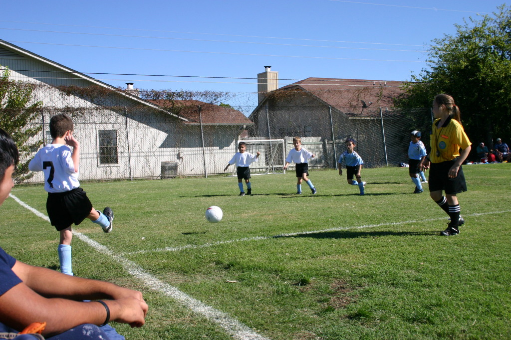 2006/10(October)/Soccer-TigerSharks-Chance/1024x768_2006-10-28-Chance-Soccer-3v3-tourney-23-Matthew-Jonathon.JPG