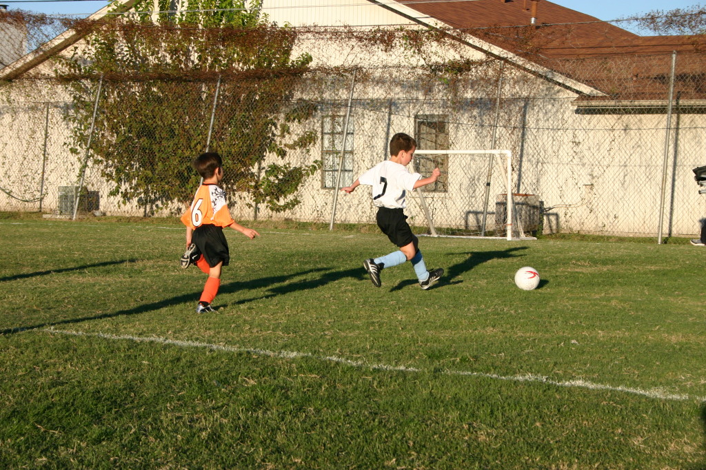 2006/10(October)/Soccer-TigerSharks-Chance/1024x768_2006-10-28-Chance-Soccer-3v3-tourney-34-Matthew.JPG