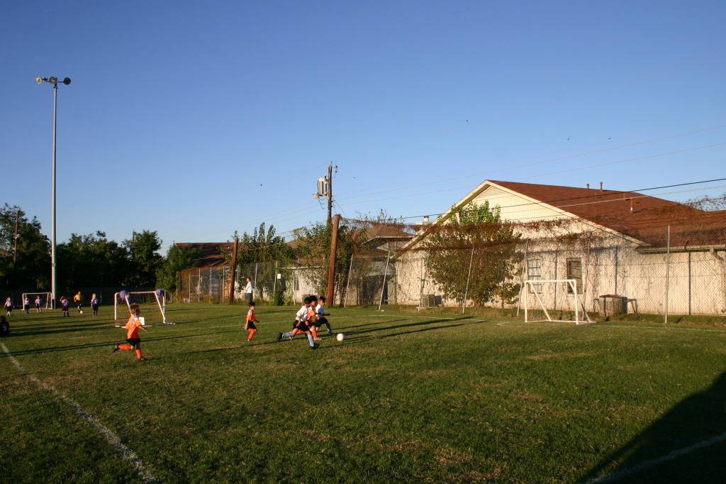 2006-10-28-Chance-Soccer-3v3-tourney-47-Juan.JPG