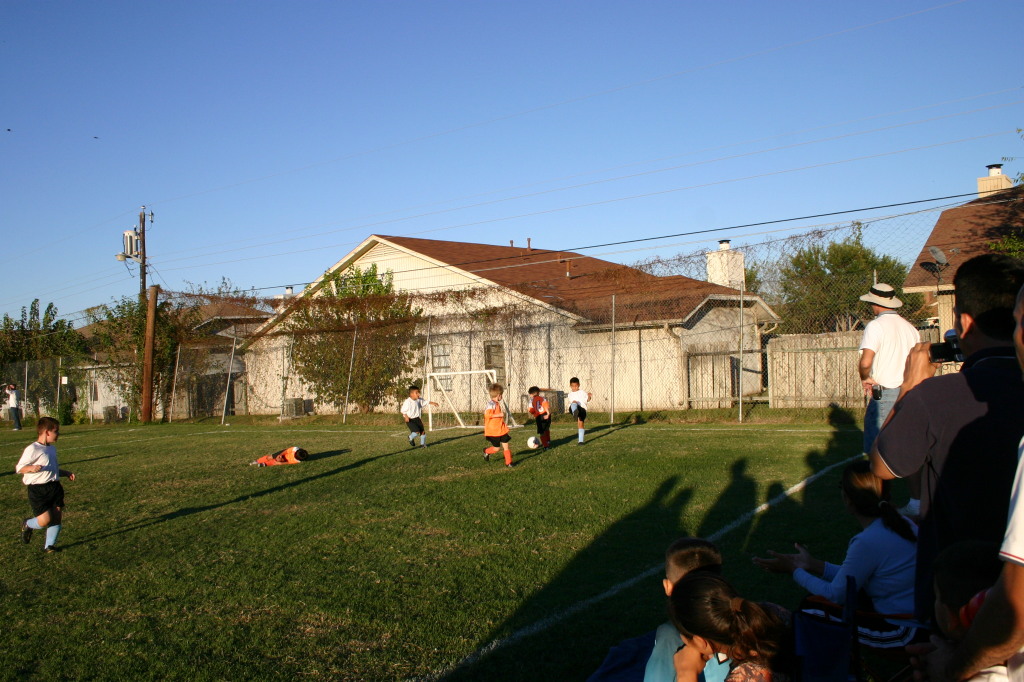 2006/10(October)/Soccer-TigerSharks-Chance/1024x768_2006-10-28-Chance-Soccer-3v3-tourney-48-Brandon-Paul-Juan.JPG