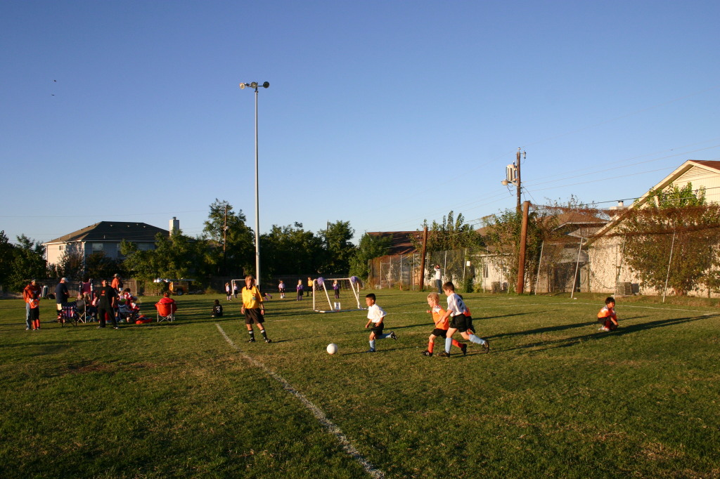 2006-10-28-Chance-Soccer-3v3-tourney-50-Juan-Brandon.JPG