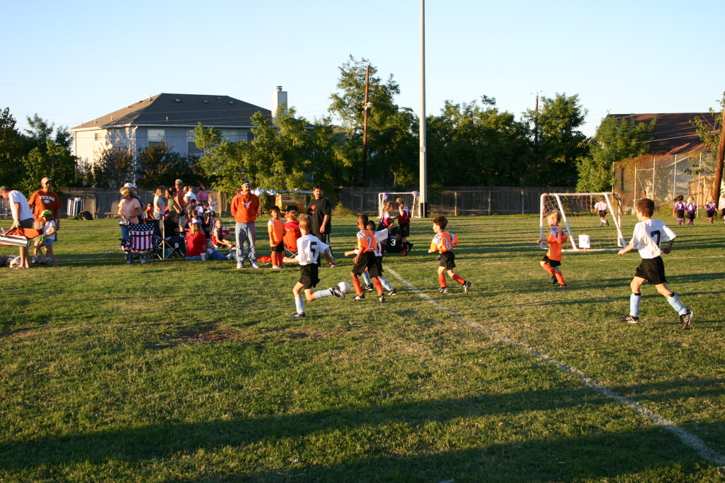 2006/10(October)/Soccer-TigerSharks-Chance/1024x768_2006-10-28-Chance-Soccer-3v3-tourney-59-Matthew.JPG