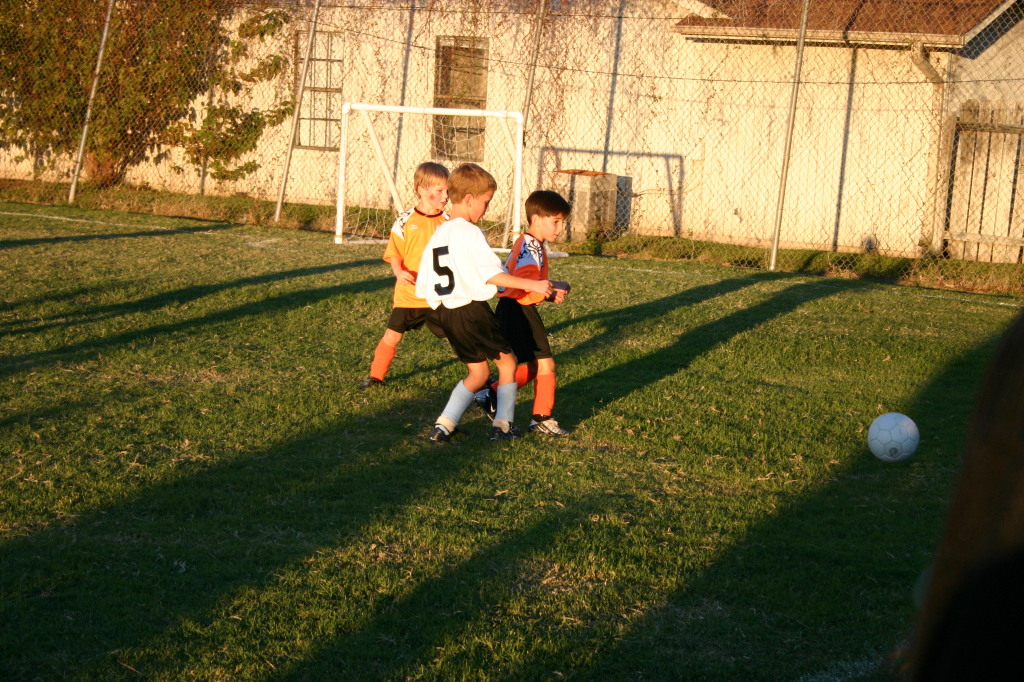 2006/10(October)/Soccer-TigerSharks-Chance/1024x768_2006-10-28-Chance-Soccer-3v3-tourney-74.JPG