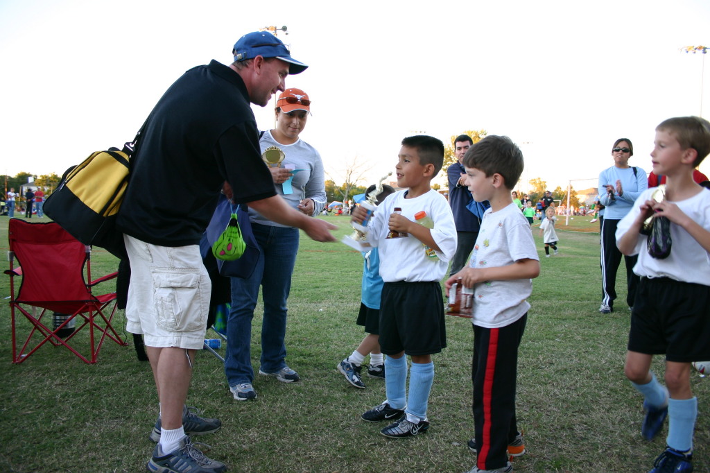 2006/10(October)/Soccer-TigerSharks-Chance/1024x768_2006-10-28-Chance-Soccer-3v3-tourney-85-CoachMark-trophy-for-Juan-Dax.JPG