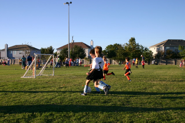 2006/10(October)/Soccer-TigerSharks-Chance/640x480_2006-10-28-Chance-Soccer-3v3-tourney-32-Matthew.JPG