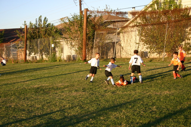 2006-10-28-Chance-Soccer-3v3-tourney-56-Jonathon-Matthew.JPG