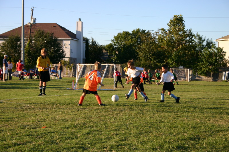 2006/10(October)/Soccer-TigerSharks-Chance/800x600_2006-10-28-Chance-Soccer-3v3-tourney-39-Jonathon.JPG