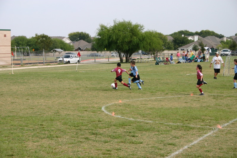 2006/10(October)/Soccer-TigerSharks-Chance/800x600_2006-10-TigerSharks-Soccer-19-Matthew-Paul.JPG