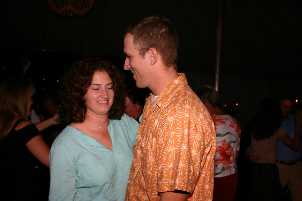 2006/11(November)/Escondito-Party/1024x768_2006-11-18-Escondito-party-13-Suzi-Travis.JPG