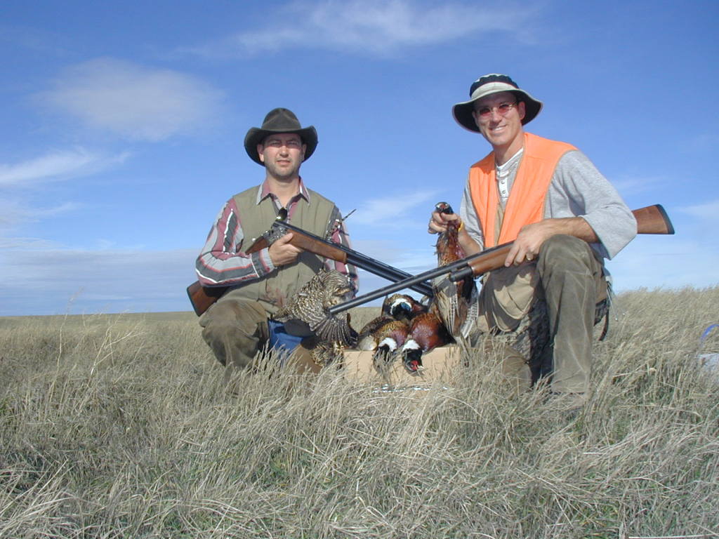 2006-11-07-SD-Hunting-Pierre-11-Mike-Travis-Pheasants.JPG