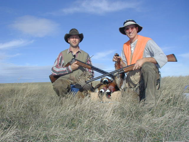 2006-11-07-SD-Hunting-Pierre-11-Mike-Travis-Pheasants.JPG