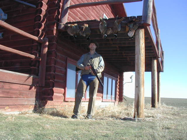 2006/11(November)/SD-Hunting/640x480_2006-11-08-SD-Hunting-04-Mike-Pheasants.JPG