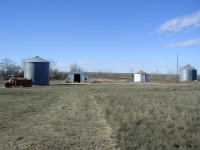 2006-11-08-SD-Hunting-15-cabin.JPG