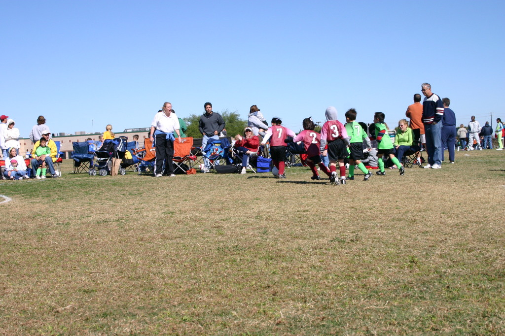 2006-11-11-Firecrackers-Soccer-26-Lauren-Audrey-Dax.JPG