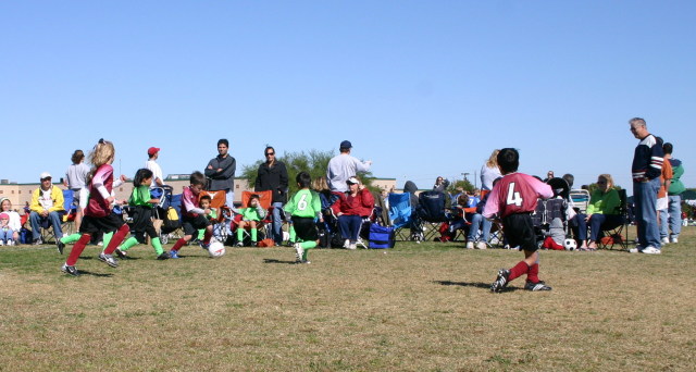 2006/11(November)/Soccer-FireCrackers-Dax/640x480_2006-11-11-Firecrackers-Soccer-22-Lindsey-Andrew-Avi.JPG