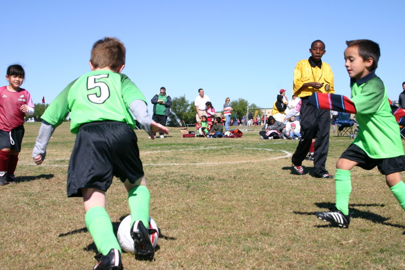 2006/11(November)/Soccer-FireCrackers-Dax/800x600_2006-11-11-Firecrackers-Soccer-29-Lauren.JPG
