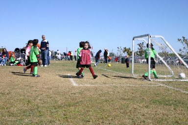 2006-11-11-Firecrackers-Soccer-24-Audrey-Lauren.JPG