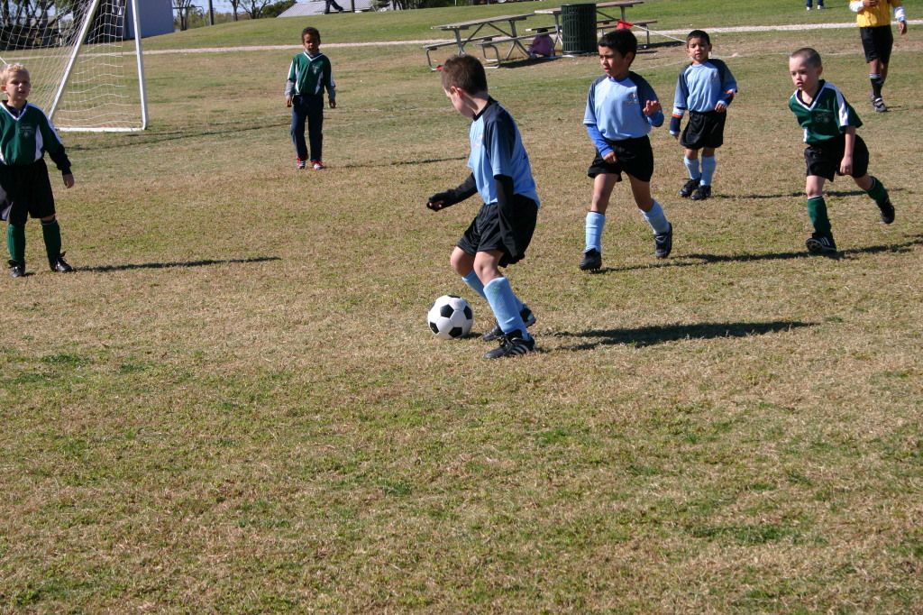 2006/11(November)/Soccer-TigerSharks-Chance/1024x768_2006-11-11-TigerSharks-soccer-42-Matthew-Sam-Jonathon.JPG