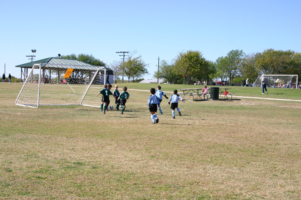 2006/11(November)/Soccer-TigerSharks-Chance/1024x768_2006-11-11-TigerSharks-soccer-44-Sam-Matthew-Jonathon.JPG