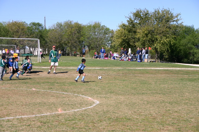 2006-11-11-TigerSharks-soccer-02-Sam-Juan.JPG