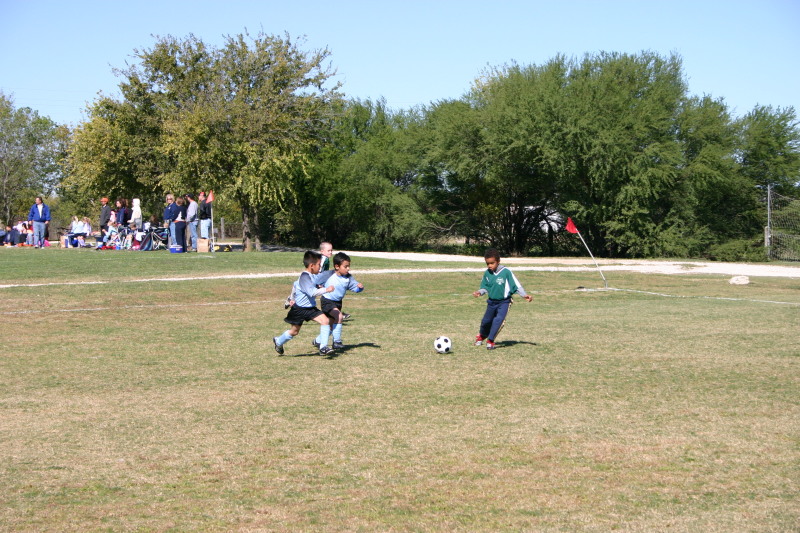 2006-11-11-TigerSharks-soccer-05-Juan-Sam.JPG