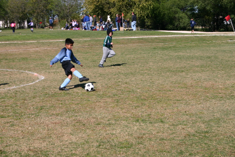 2006-11-11-TigerSharks-soccer-11-Paul.JPG