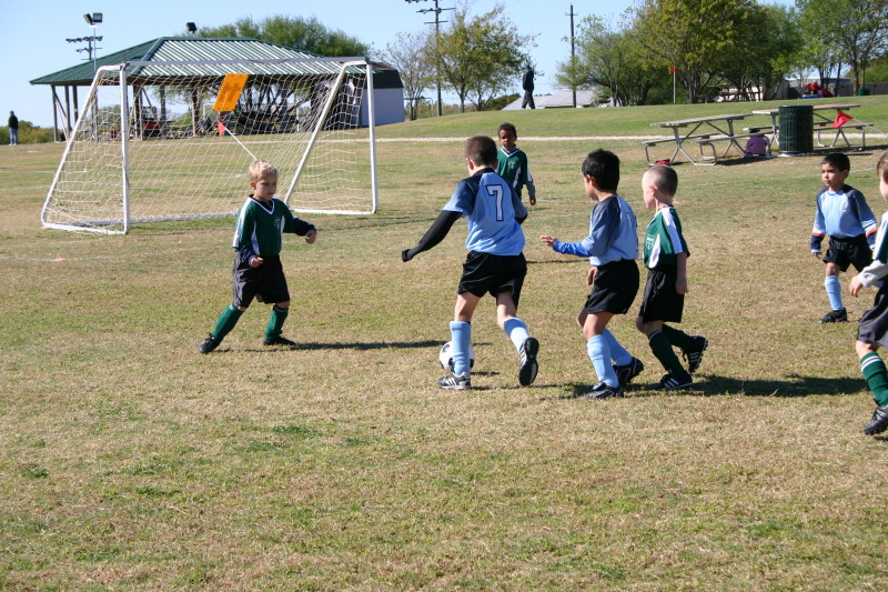 2006/11(November)/Soccer-TigerSharks-Chance/800x600_2006-11-11-TigerSharks-soccer-43-Matthew-Sam-Jonathon.JPG