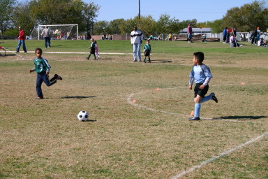 2006-11-11-TigerSharks-soccer-38-Juan.JPG