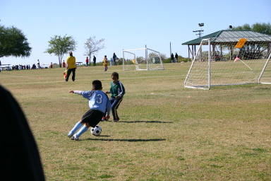 2006-11-11-TigerSharks-soccer-40-Juan.JPG