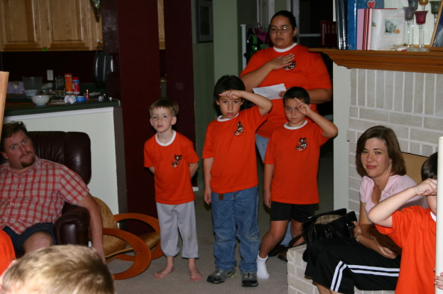 2006-11-14-TigerScouts-Den1-02-flag-ceremony-Ethan-Daniel.JPG