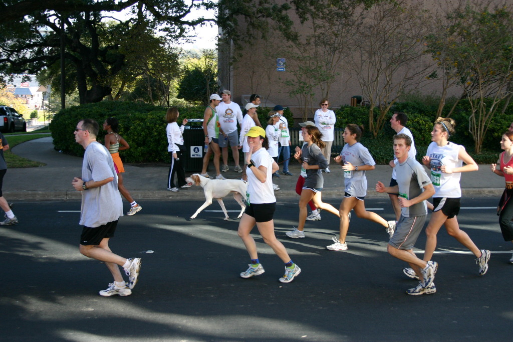2006/11(November)/TurkeyTrot/1024x768_2006-11-23-TurkeyTrot-43-Suzi.JPG