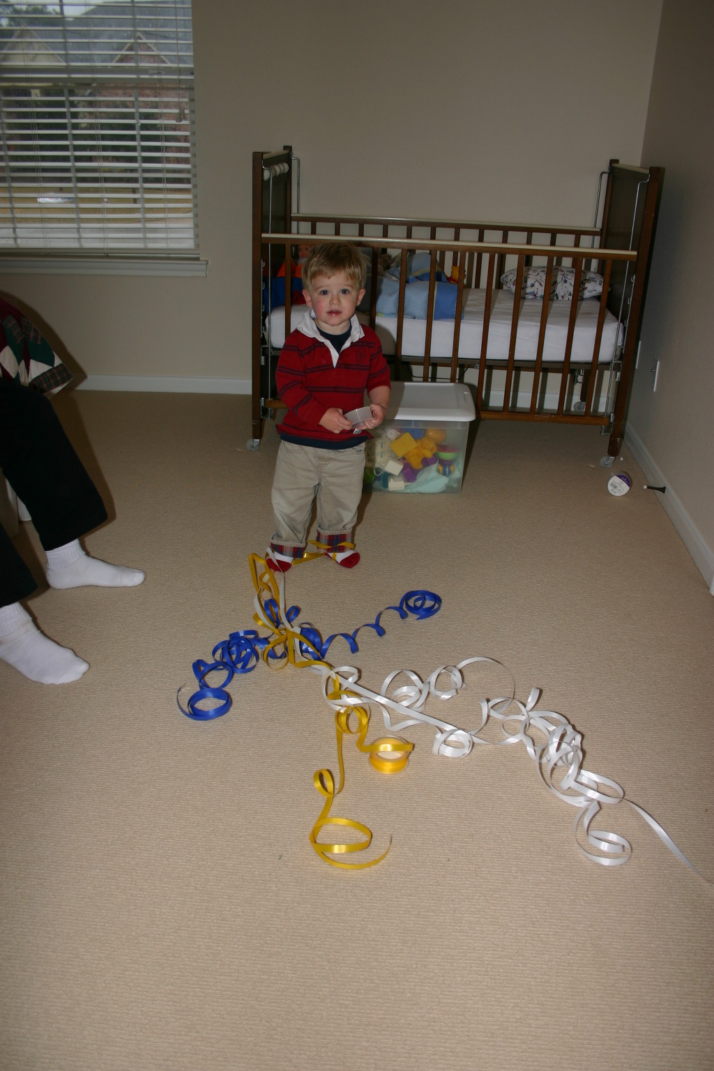 2006/12(December)/Christmas-Eve-Cleaning/2006-12-24-Christmas-Eve-16-Ian.JPG