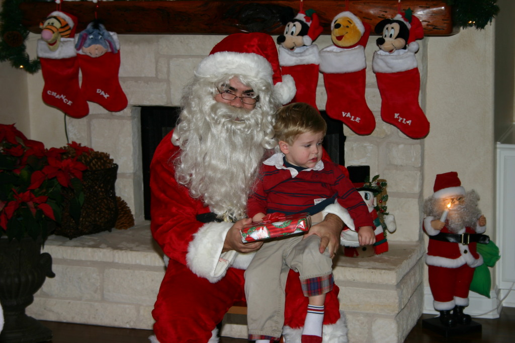 2006/12(December)/Christmas-Eve/1024x768_2006-12-24-Christmas-Eve-46-Santa-Ian.JPG