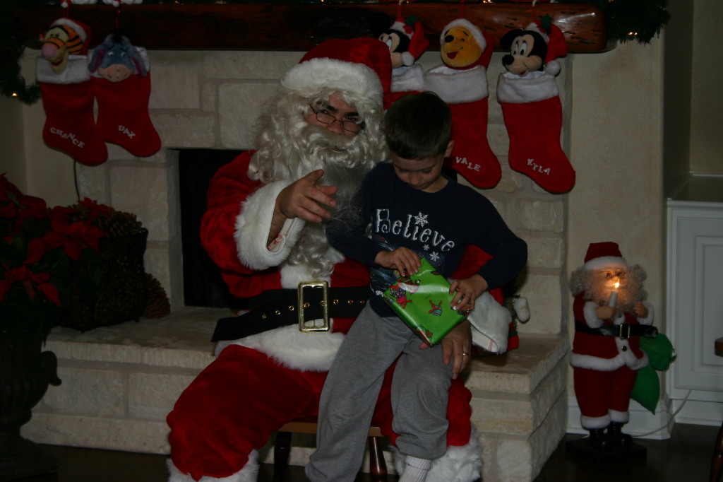 2006-12-24-Christmas-Eve-54-Santa.JPG