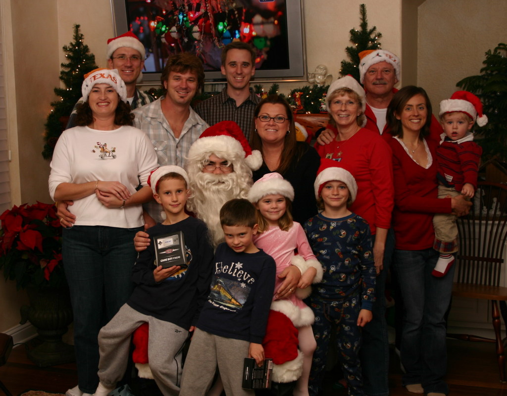 2006/12(December)/Christmas-Eve/1024x768_2006-12-24-Christmas-Eve-75-Santa-Hildebrands-Texas.JPG