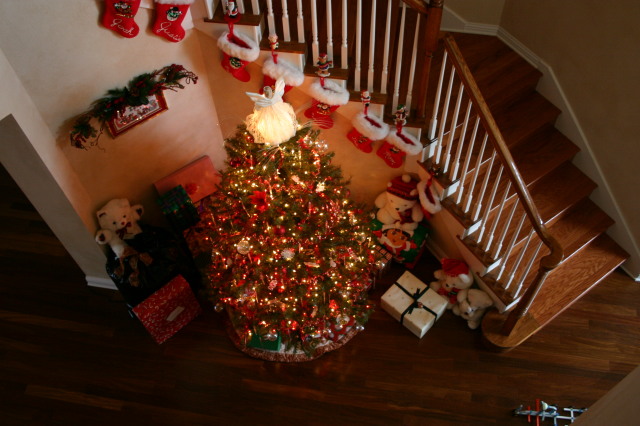 2006/12(December)/Christmas-Eve/640x480_2006-12-24-Christmas-Eve-01-Tree.JPG