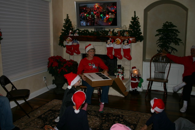 2006/12(December)/Christmas-Eve/640x480_2006-12-24-Christmas-Eve-20-Janeen-Vale.JPG