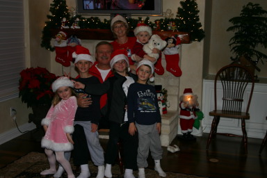 2006-12-24-Christmas-Eve-12-Kyla-Chance-Jim-Janeen-Vale-Ian-Dax.JPG