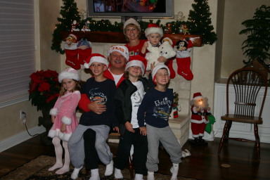 2006-12-24-Christmas-Eve-16-Kyla-Chance-Jim-Janeen-Vale-Ian-Dax.JPG
