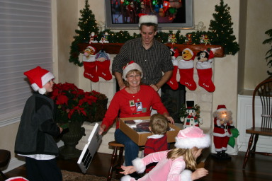 2006-12-24-Christmas-Eve-21-Vale-Janeen-Josh-Ian-Kyla.JPG