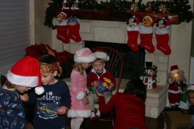 2006-12-24-Christmas-Eve-26-Vale-Dax-Katie-Ian-Heather.JPG
