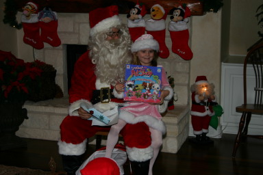 2006-12-24-Christmas-Eve-40-Santa-Kyla.JPG