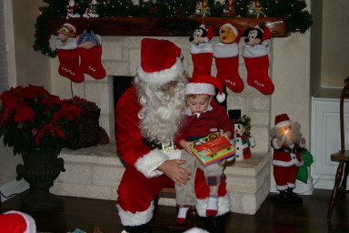 2006-12-24-Christmas-Eve-50-Santa-Ian.JPG