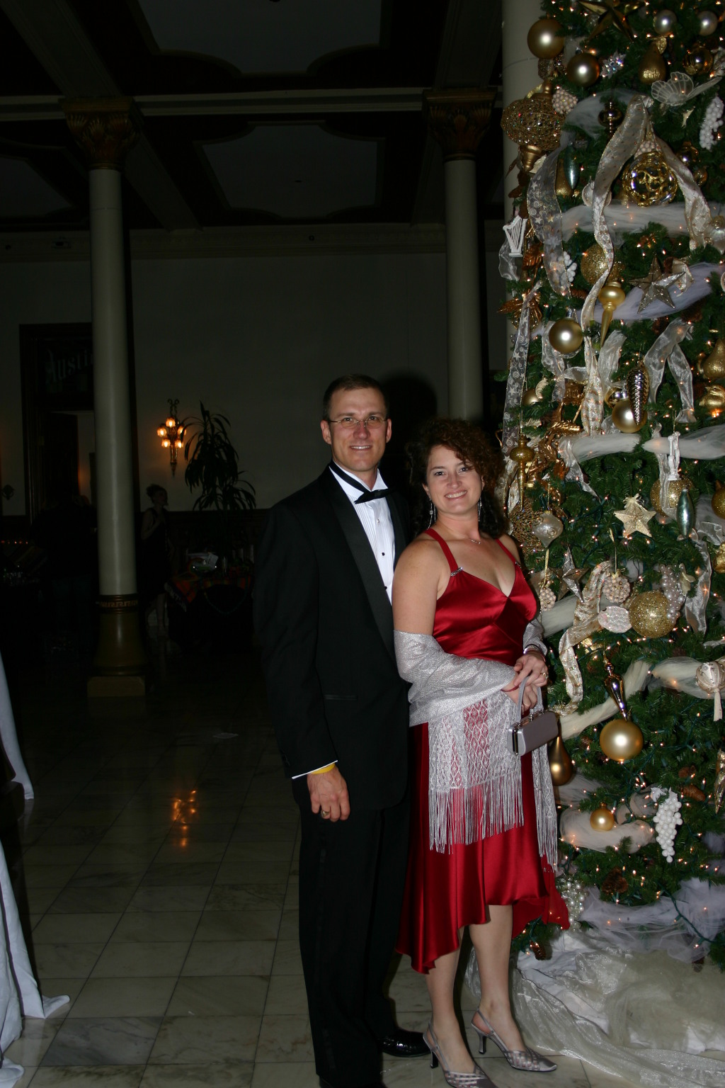 2006/12(December)/Motive-Christmas-Party/1024x768_2006-12-09-Motive-Xmas-Party-16-Travis-Suzi.JPG