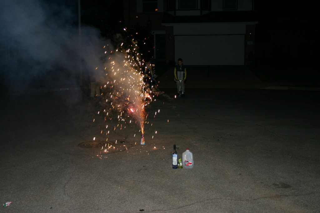2006/12(December)/New-Years-Eve/1024x768_2006-12-31-New-Years-Eve-fireworks-1.JPG