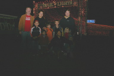 2006-12-12-Trail-of-Lights-Cubscouts-11-Dax-Chance.JPG