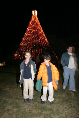 2006-12-12-Trail-of-Lights-Cubscouts-33-Chance-Dax.JPG