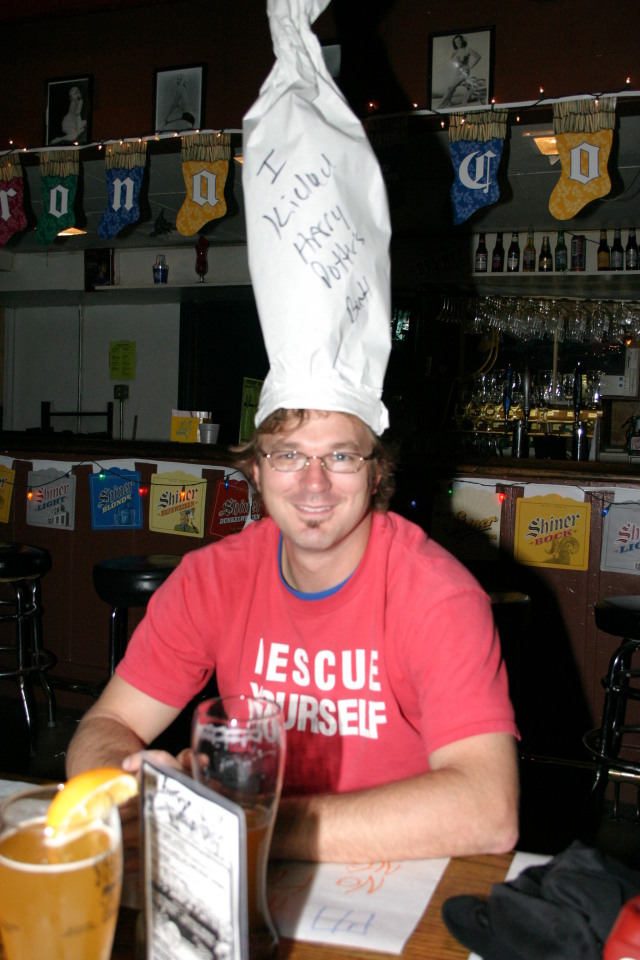 2006/12(December)/Westlake-state-championship-game-SA/640x480_2006-12-23-SanAntonio-Dicks-last-resort-13-Justin-I-kicked-Harry-Potters-butt-hat.JPG